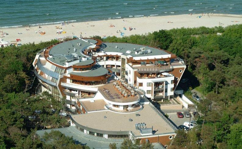 Hotel Dom Zdrojowy Resort & Spa - Destigo Hotels Jastarnia Exterior foto